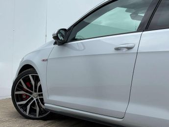 Volkswagen Golf 2.0 Golf GTi Performance TSi Semi-Auto 3dr