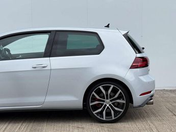 Volkswagen Golf 2.0 Golf GTi Performance TSi Semi-Auto 3dr