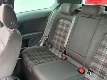 Volkswagen Golf 2.0 Golf GTi Performance TSi Semi-Auto 3dr