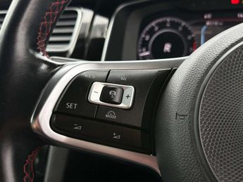 Volkswagen Golf 2.0 Golf GTi Performance TSi Semi-Auto 3dr
