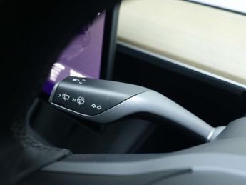 TESLA MODEL Y (Dual Motor) Long Range SUV 5dr Electric Auto 4WDE (384 bhp)