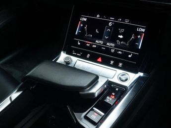 AUDI E-TRON 55 Black Edition SUV 5dr Electric Auto quattro 95kWh (11kW Charg