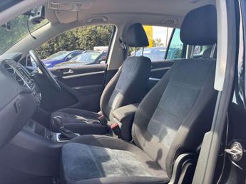 VOLKSWAGEN TIGUAN 2.0 Tiguan Match TDI BlueMotion Technology 4Motion Semi-Auto 4WD