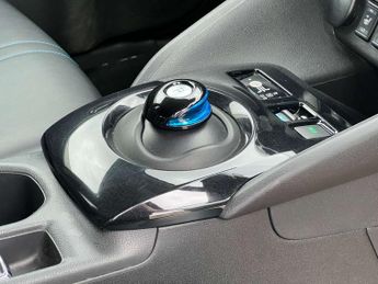 NISSAN LEAF Leaf N-Connecta 5dr *NATIONAL DELIVERY*
