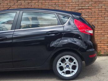 Ford FIESTA 1.4 Fiesta Zetec Auto 5dr