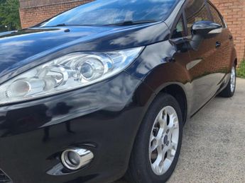 Ford FIESTA 1.4 Fiesta Zetec Auto 5dr