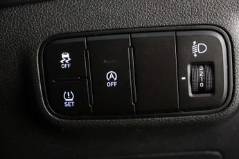 Hyundai i20 1.0 T-GDi MHEV SE Connect Hatchback 5dr Petrol Hybrid DCT Euro 6