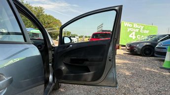 VAUXHALL CORSA 1.4 16V Exclusiv Hatchback 5dr Petrol Auto Euro 5 (A/C) (100 ps)