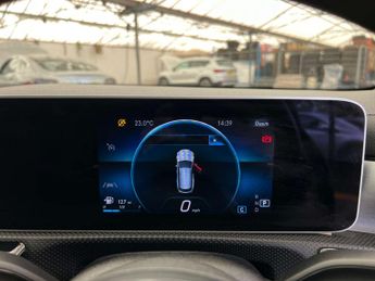 MERCEDES-BENZ CLA 1.3 CLA 180 AMG Line Auto 5dr