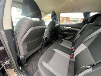 NISSAN QASHQAI 1.2 Qashqai N-Connecta DiG-T CVT 5dr - NATIONAL DELIVERY*