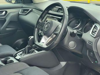 NISSAN QASHQAI 1.2 Qashqai N-Connecta DiG-T CVT 5dr - NATIONAL DELIVERY*
