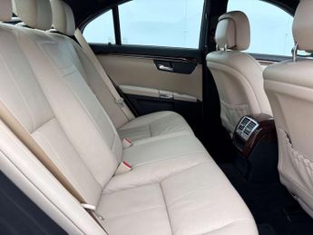MERCEDES S-CLASS 3.0 S320 CDi Auto 4dr