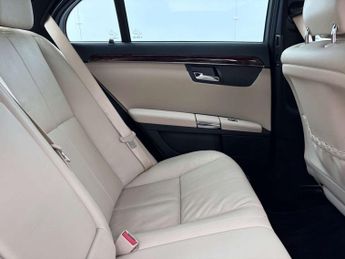 MERCEDES S-CLASS 3.0 S320 CDi Auto 4dr
