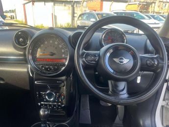 MINI COUNTRYMAN 1.6 Countryman Cooper Auto 5dr