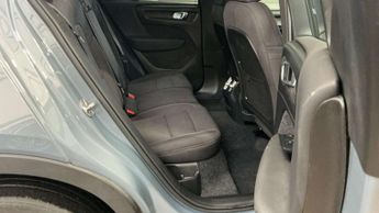 VOLVO XC40 Recharge 69kWh Core SUV 5dr Electric Auto (231 ps)