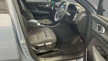 VOLVO XC40 Recharge 69kWh Core SUV 5dr Electric Auto (231 ps)