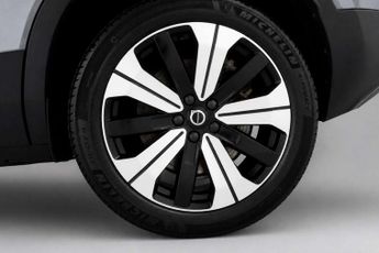 VOLVO XC40 Recharge 69kWh Core SUV 5dr Electric Auto (231 ps)