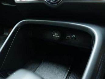 VOLVO XC40 Recharge 69kWh Core SUV 5dr Electric Auto (231 ps)