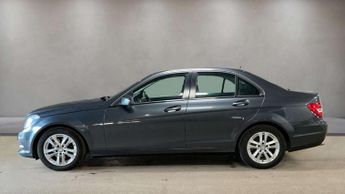 MERCEDES-BENZ C CLASS 2.1 C220 CDI Executive SE Saloon 4dr Diesel G-Tronic+ Euro 5 (s/