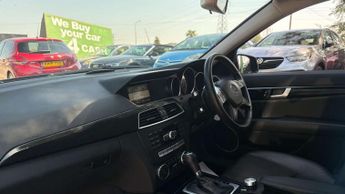 MERCEDES-BENZ C CLASS 2.1 C220 CDI Executive SE Saloon 4dr Diesel G-Tronic+ Euro 5 (s/