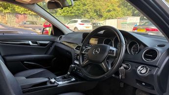 MERCEDES-BENZ C CLASS 2.1 C220 CDI Executive SE Saloon 4dr Diesel G-Tronic+ Euro 5 (s/