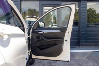 BMW X1 2.0 20i SE SUV 5dr Petrol Auto xDrive Euro 6 (s/s) (192 ps)