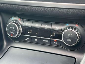 MERCEDES-BENZ GLA 2.1 GLA 220 AMG Line Premium+CDi 4Matic Automatic 4WD 5dr *NATIO