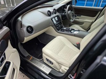 Jaguar XJ 3.0d V6 Portfolio Saloon 4dr Diesel Auto Euro 6 (s/s) (300 ps)
