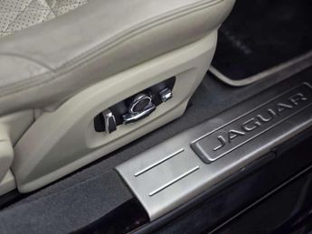 Jaguar XJ 3.0d V6 Portfolio Saloon 4dr Diesel Auto Euro 6 (s/s) (300 ps)
