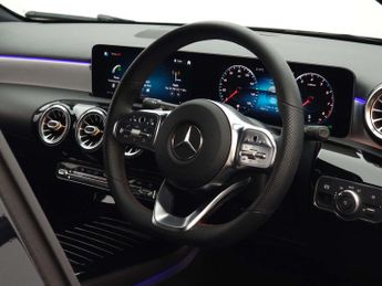 MERCEDES-BENZ A-CLASS 1.3 A 200 AMG Line Premium Auto 5dr