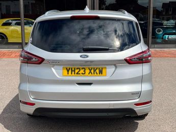 FORD S-MAX 2.5 S-Max Titanium HEV CVT 5dr