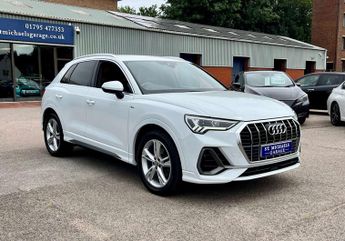 AUDI Q3 1.5 Q3 S Line 35 TFSI Semi-Auto 5dr