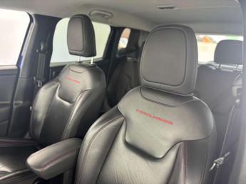 JEEP RENEGADE 2.0 Renegade Trailhawk MultiJet 4x4 Auto 4WD 5dr