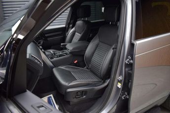 Land Rover Discovery 3.0 Discovery HSE D MHEV Auto 4WD