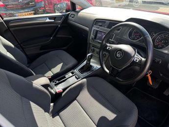 VOLKSWAGEN GOLF 1.4 Golf SE BlueMotion Technology TSi Semi-Auto 5dr