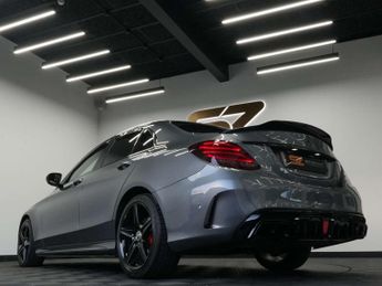 Mercedes C Class 2.1 C 220 AMG Line D Auto 4dr