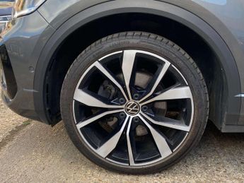 Volkswagen T-Roc 1.5 TSI R-Line SUV 5dr Petrol DSG Euro 6 (s/s) (150 ps)
