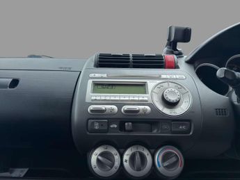 Honda Jazz 1.4 i-DSI SE Hatchback 5dr Petrol CVT-7 (139 g/km, 82 bhp)