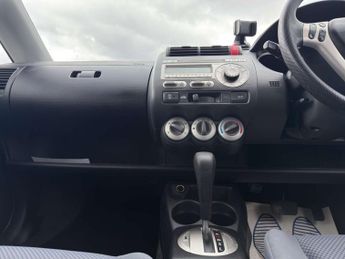 Honda Jazz 1.4 i-DSI SE Hatchback 5dr Petrol CVT-7 (139 g/km, 82 bhp)