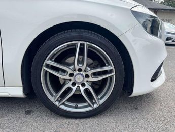 Mercedes-Benz A Class 1.5 A180d AMG Line Hatchback 5dr Diesel 7G-DCT Euro 6 (s/s) (109