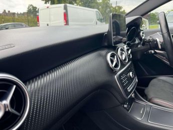 Mercedes-Benz A Class 1.5 A180d AMG Line Hatchback 5dr Diesel 7G-DCT Euro 6 (s/s) (109