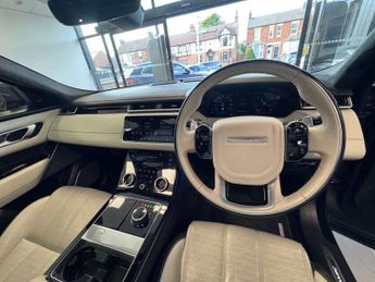 Land Rover RANGE ROVER VELAR 3.0 SD6 V6 First Edition SUV 5dr Diesel Auto 4WD Euro 6 (s/s) (3