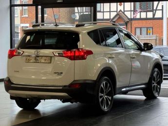 Toyota RAV4 2.2 D-CAT Invincible SUV 5dr Diesel Auto 4WD Euro 5 (150 ps) FIN