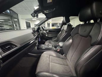 Audi Q5 2.0 TDI 40 Black Edition SUV 5dr Diesel S Tronic quattro Euro 6 