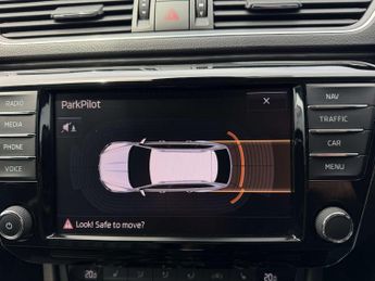 SKODA SUPERB 2.0 Superb Laurin & Klement TDI Semi-Auto 5dr