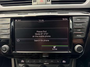 SKODA SUPERB 2.0 Superb Laurin & Klement TDI Semi-Auto 5dr