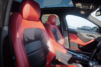 Jaguar F-PACE 3.0 F-PACE V6 S AWD D Auto 4WD 5dr