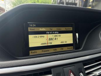 MERCEDES-BENZ E-CLASS 2.1 E250 BlueEfficiency AvantGarde CDi Auto 4dr