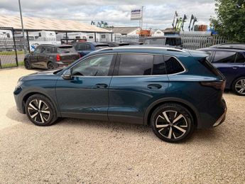 VOLKSWAGEN TIGUAN 1.5 eTSI MHEV Elegance SUV 5dr Petrol Hybrid DSG Euro 6 (s/s) (1