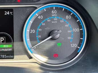 NISSAN LEAF Leaf Tekna Electric 110Kw 39kWh (AUTOMATIC) 5dr